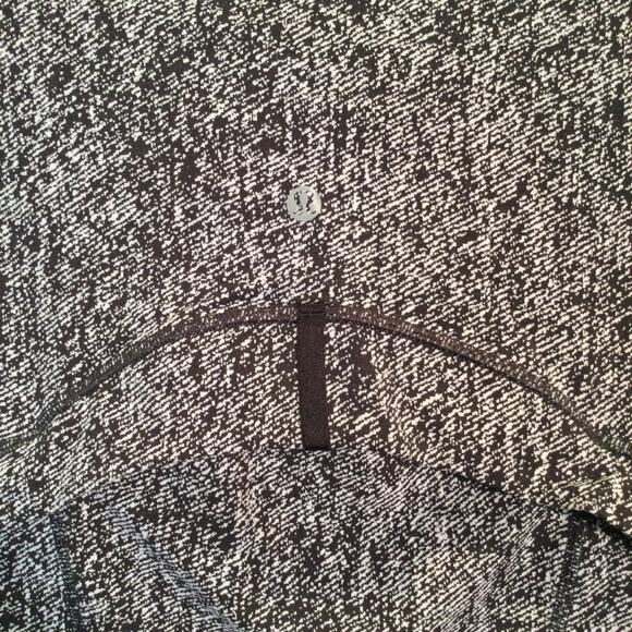 NWT Lululemon Define Jacket Black/White print 10 - Picture 5 of 5